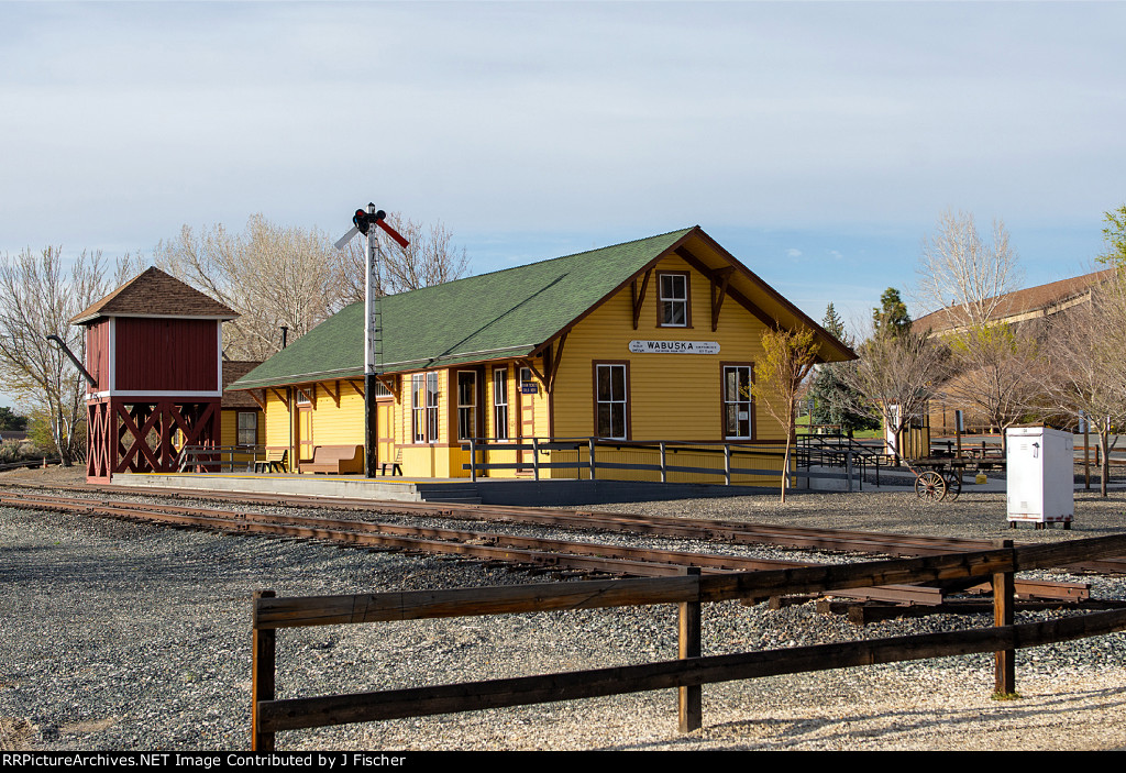 Wabuska depot